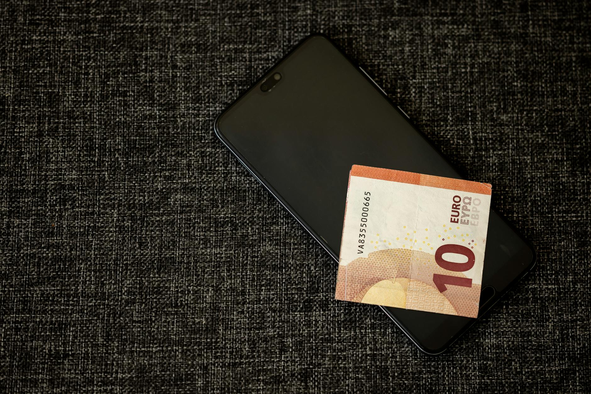 A cashback stacking visual with app and card rewards